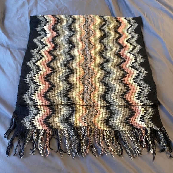 100% Authentic MISSONI Wool Scarf - Picture 1 of 4
